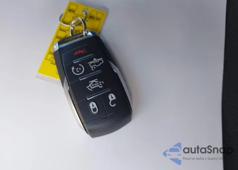 2025 Ram 1500 Big Horn 4X4 6'4 Box из США, поврежденный, VIN 1C6SRFMP2SN658960